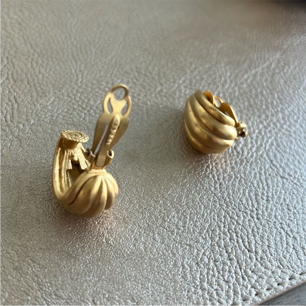 St. John Gold Clip-On Earrings - Picture 3 of 5